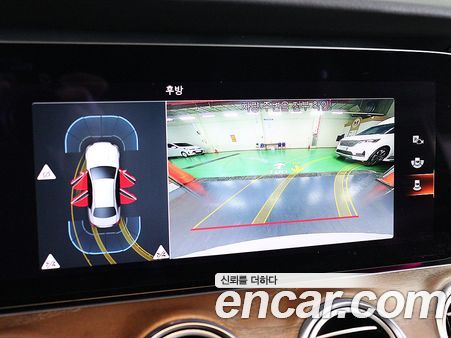 Mercedes-Benz E-Class 2021, фото 10