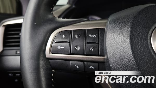 Lexus RX 2020, фото 32