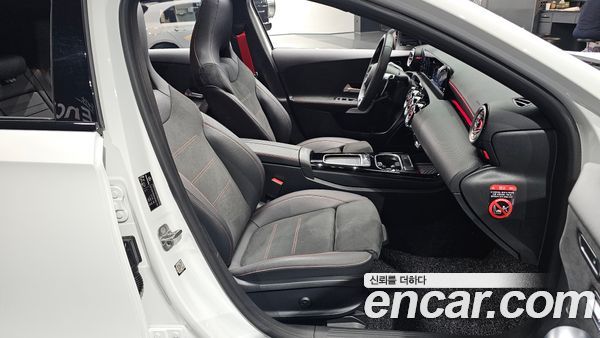 Mercedes-Benz A-Class 2025, фото 16