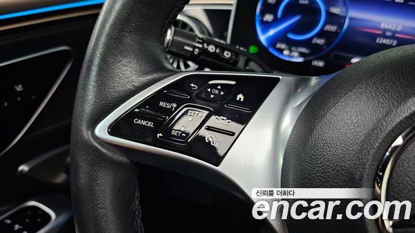 Mercedes-Benz EQE 2023, фото 14