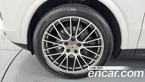 Porsche Cayenne 2023, фото 5