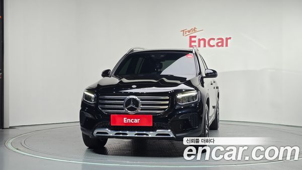 Mercedes-Benz GLB 2024, фото 3