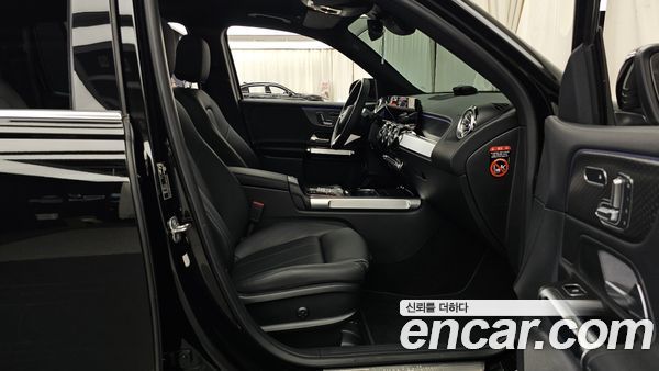 Mercedes-Benz GLB 2024, фото 17