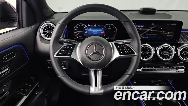 Mercedes-Benz GLB 2024, фото 19