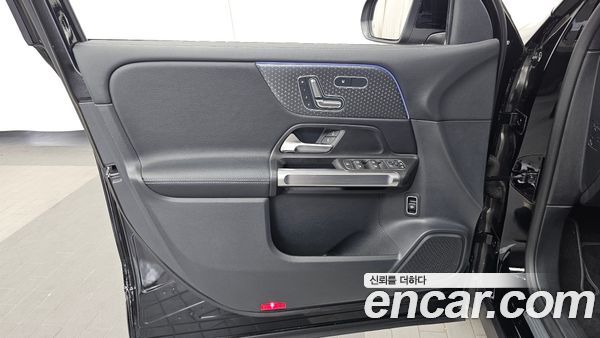 Mercedes-Benz GLB 2024, фото 14
