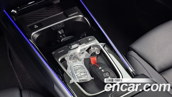 Mercedes-Benz GLB 2024, фото 28