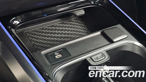 Mercedes-Benz GLB 2024, фото 34