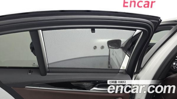 BMW 5 Series 2023, фото 31