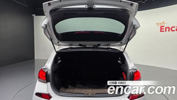 Hyundai i30 2020, фото 31