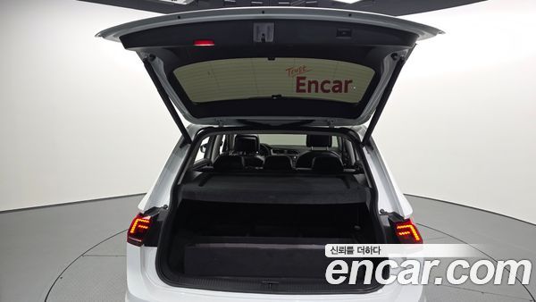 Volkswagen Tiguan 2020, фото 26