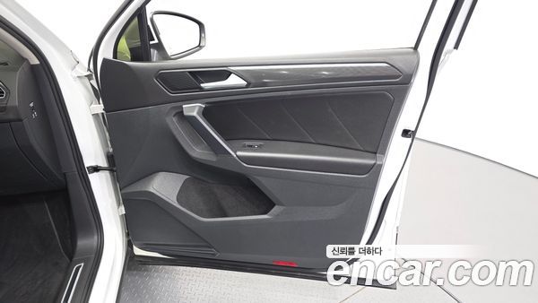 Volkswagen Tiguan 2020, фото 14