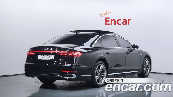 Audi A8 2023, фото 2
