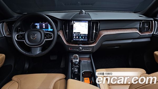 Volvo XC60 2022, фото 9