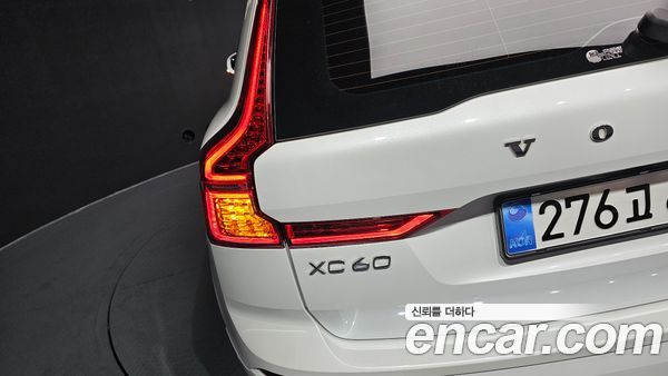 Volvo XC60 2022, фото 8