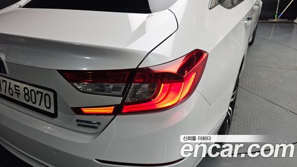 Honda Accord 2022, фото 8