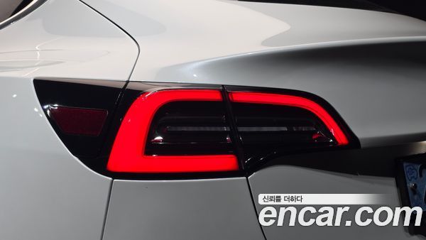 Tesla Model 3 2020, фото 9