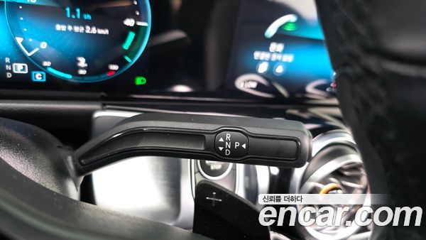 Mercedes-Benz GLB 2021, фото 12