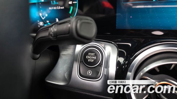 Mercedes-Benz GLB 2021, фото 29