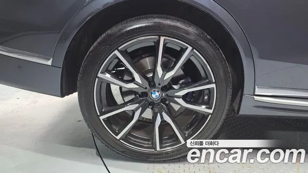 BMW X7 2021, фото 5