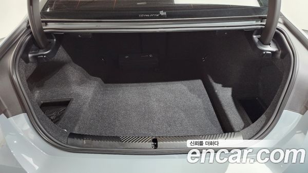 BMW 5 Series 2025, фото 25