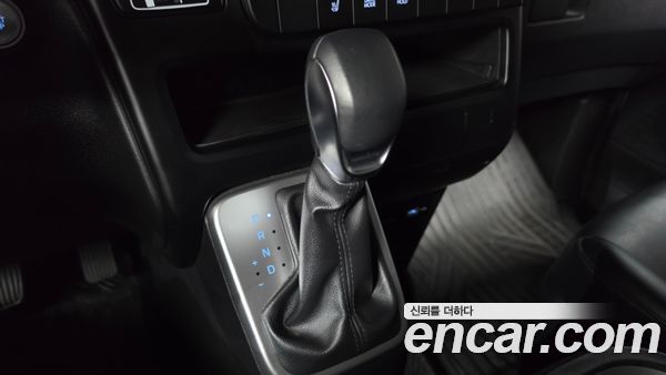 Hyundai Staria 2023, фото 12