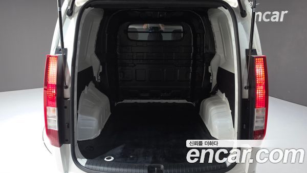 Hyundai Staria 2023, фото 29
