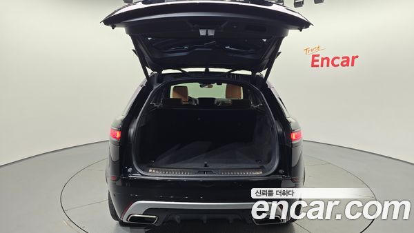 Land Rover Range Rover Velar 2023, фото 26