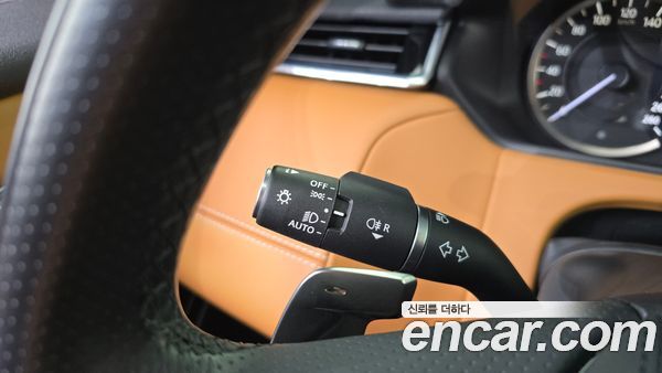 Land Rover Range Rover Velar 2023, фото 35