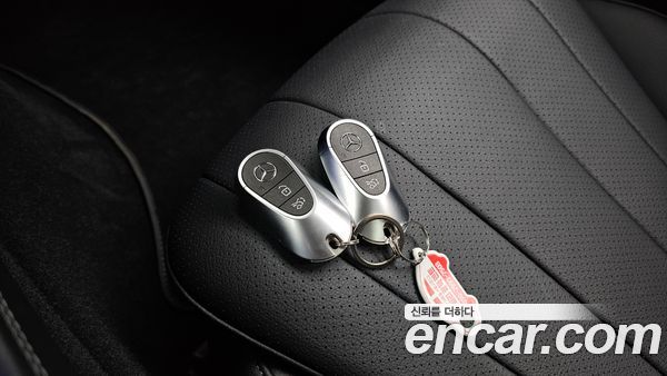Mercedes-Benz E-Class 2024, фото 16