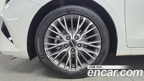 Kia K3 2024, фото 4