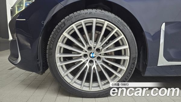 BMW 7 Series 2020, фото 4
