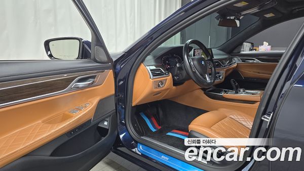 BMW 7 Series 2020, фото 12