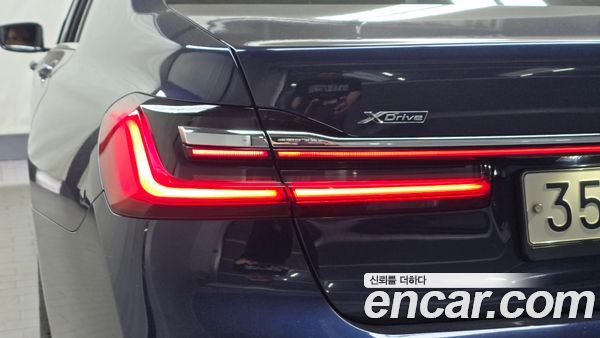 BMW 7 Series 2020, фото 8
