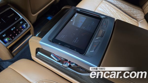 BMW 7 Series 2020, фото 28