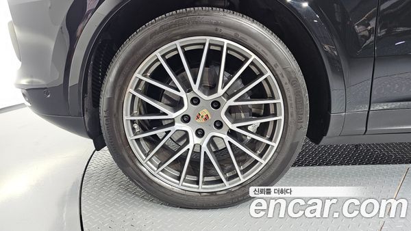 Porsche Cayenne 2023, фото 5