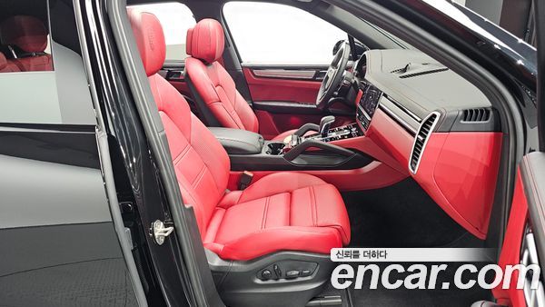 Porsche Cayenne 2023, фото 16
