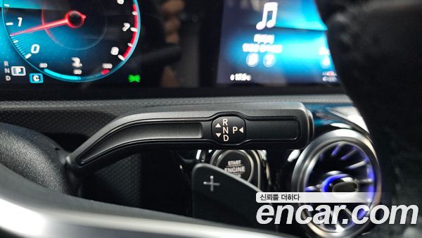 Mercedes-Benz A-Class 2021, фото 12