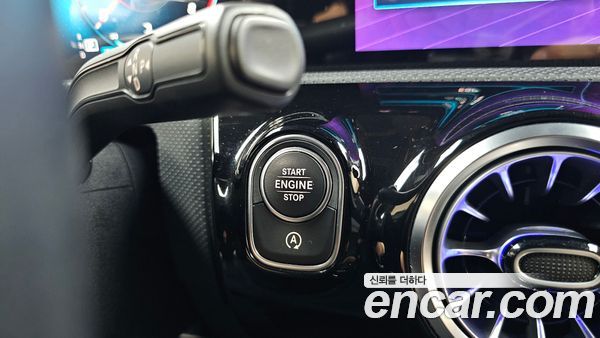 Mercedes-Benz A-Class 2021, фото 26