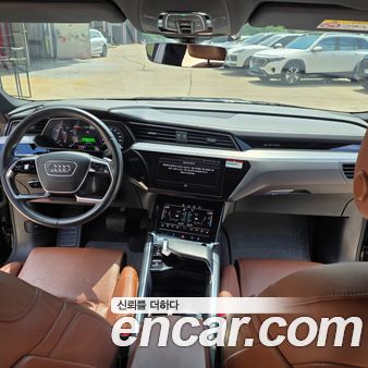 Audi e-tron 2020, фото 13
