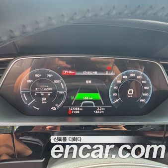 Audi e-tron 2020, фото 16