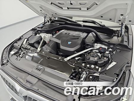 BMW 5 Series 2025, фото 5