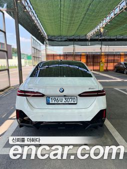 BMW 5 Series 2024, фото 4