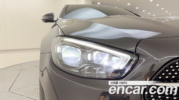 Mercedes-Benz E-Class 2023, фото 10
