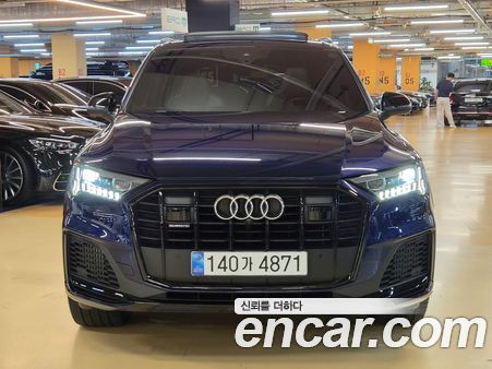 Audi Q7 2021, фото 2