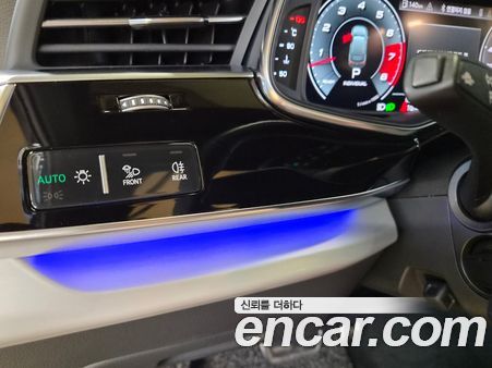 Audi Q7 2021, фото 11