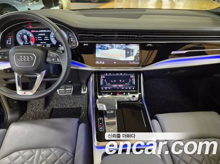 Audi Q7 2021, фото 18