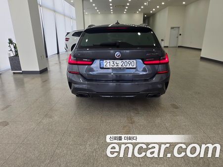 BMW 3 Series 2022, фото 4