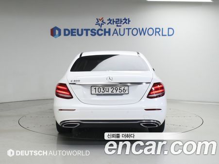 Mercedes-Benz E-Class 2020, фото 5