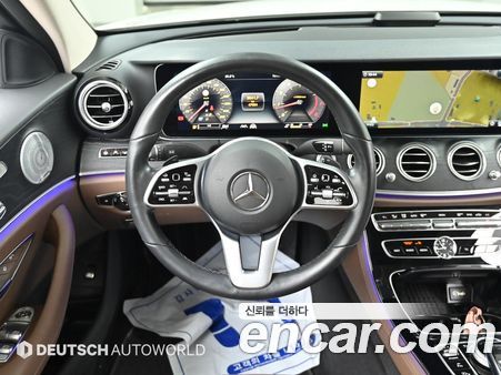 Mercedes-Benz E-Class 2020, фото 13