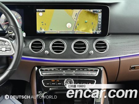 Mercedes-Benz E-Class 2020, фото 14